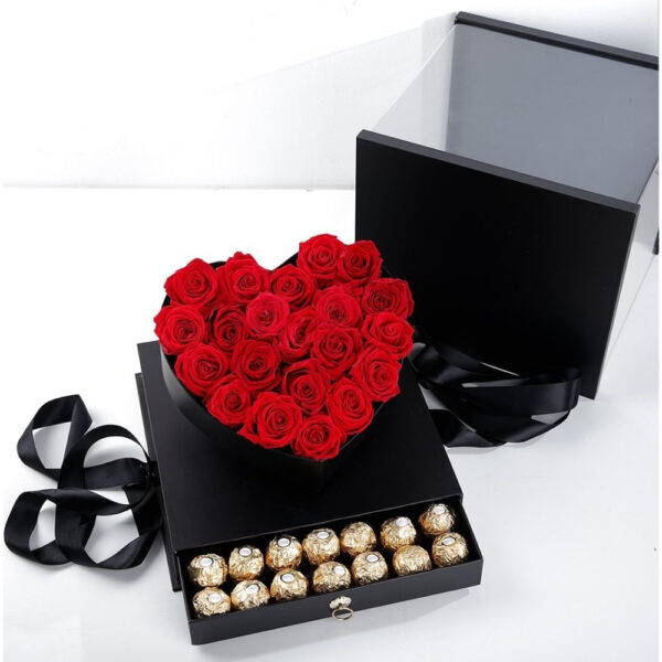 Queen Red flowers with Chocolates Gifts
